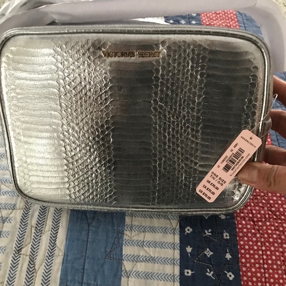 Purse - Picture 2 of 3